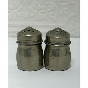 Pair 1940s Salt & Pepper Shakers 1.25" tall 1-1/4"